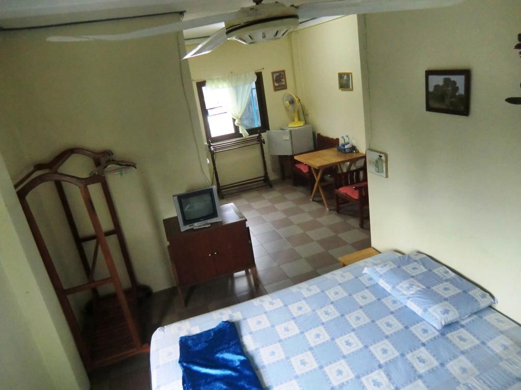 Residence House Trat Room photo