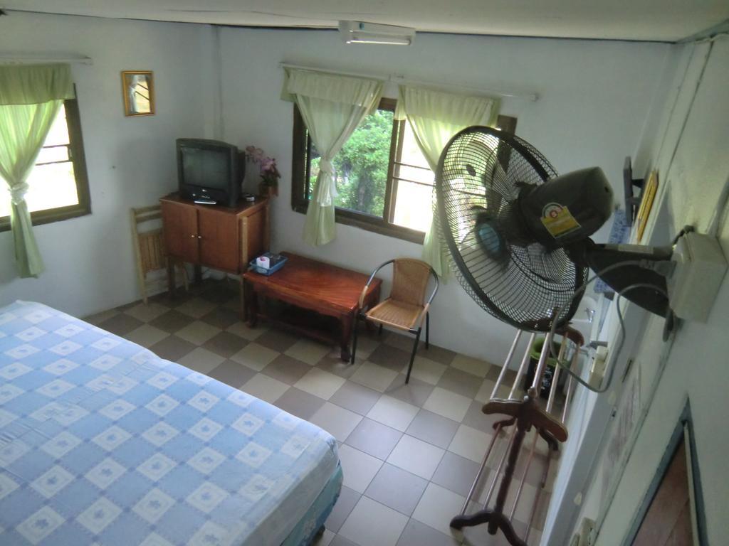 Residence House Trat Room photo