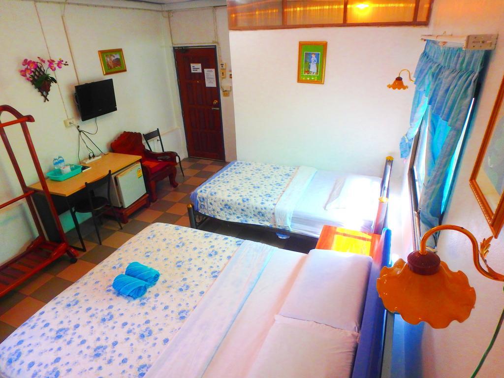 Residence House Trat Exterior photo